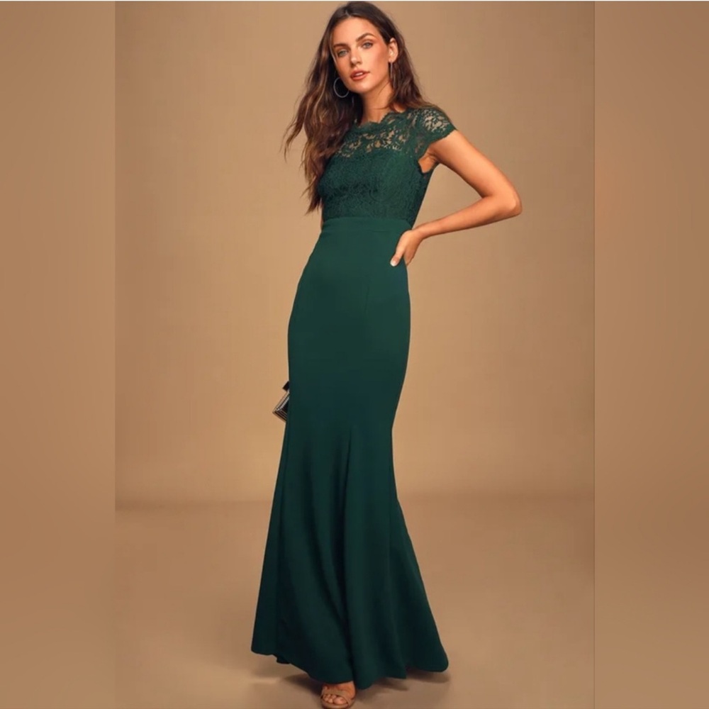NWOT Lulu's Hopeless Romantic Emerald Lace Maxi Dress